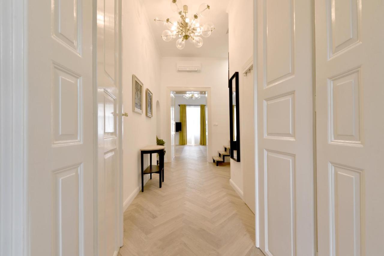 Apartman S Balkonom Trenčín Buitenkant foto
