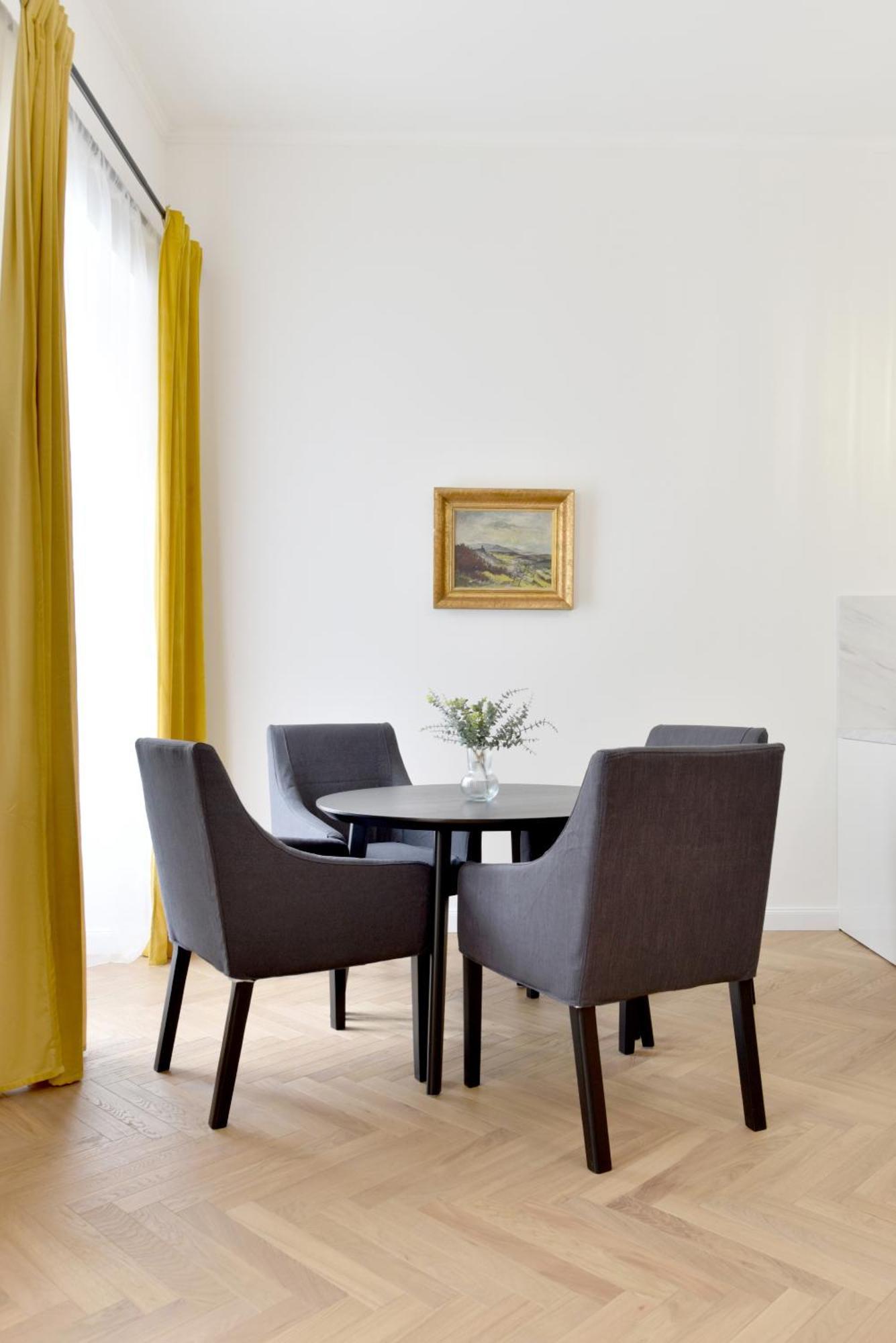 Apartman S Balkonom Trenčín Buitenkant foto